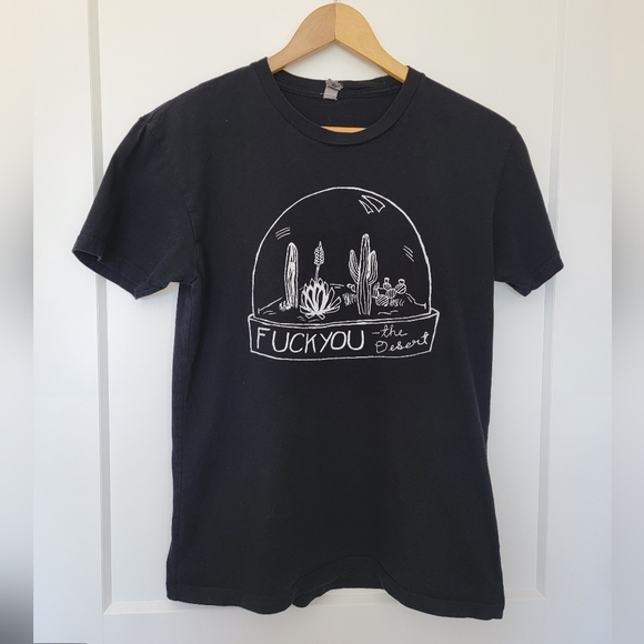 Graphic Desert Tee ~ Small - Picture 1 of 5